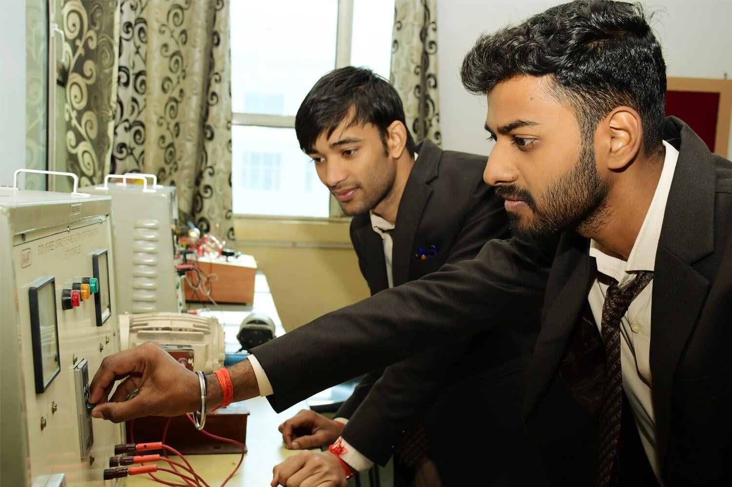 Electrical and Electronics Engineering its sTUDENTS